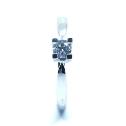 14 KT. HVIDGULD EVA RING MED BRILLANT 0,25 CT. W/SI