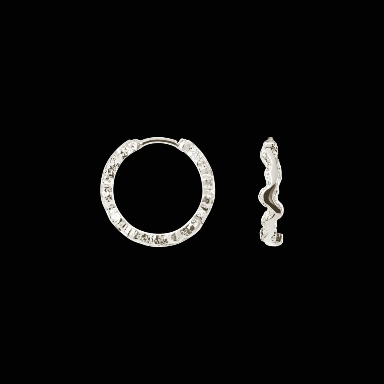 CAMILLE BRINCH SMALL SHINY SPARKLY HOOPS ØRERINGE I SØLV - SSSPH