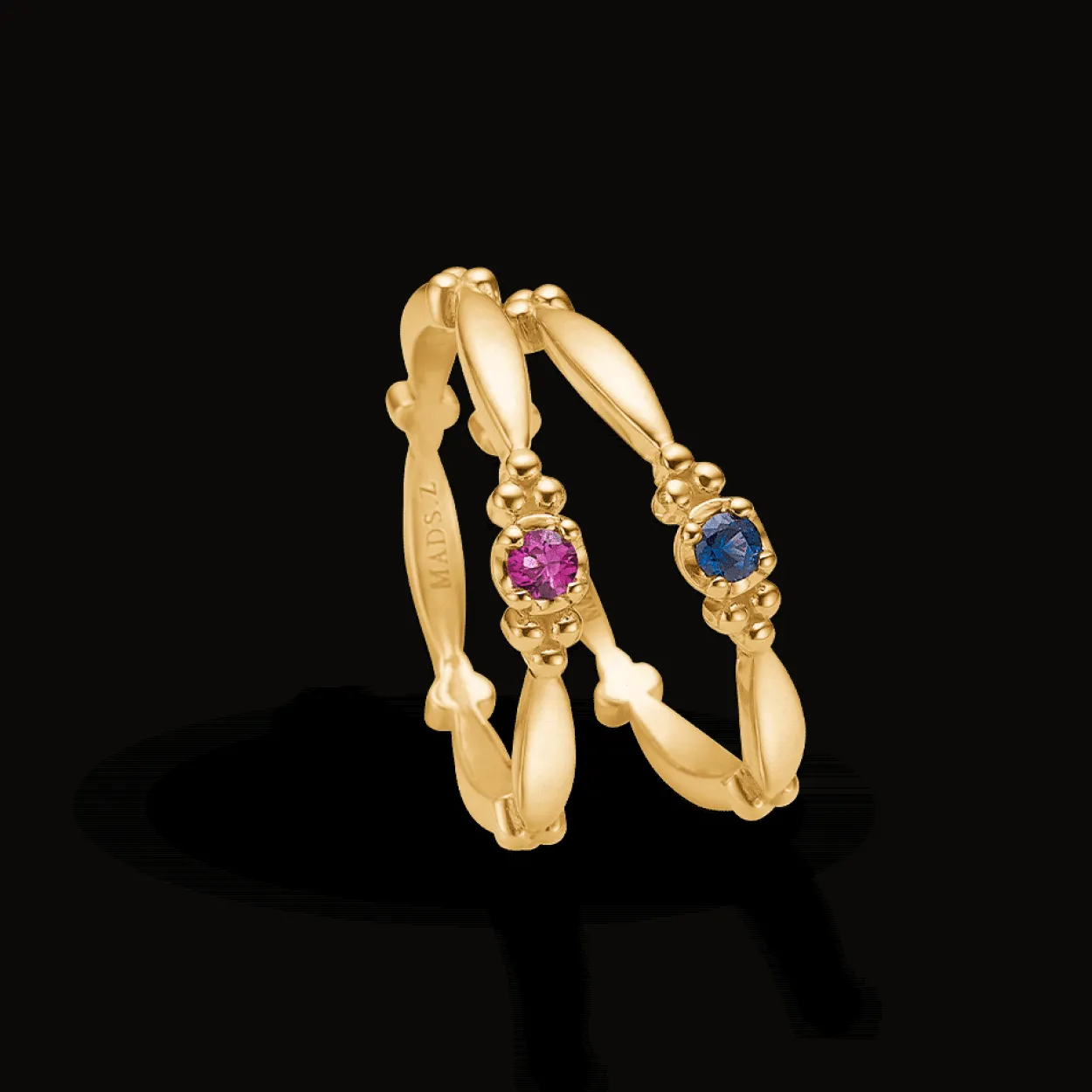 MADS Z POETRY XO RING 14 KARAT GULD MED RUBIN - 1544082