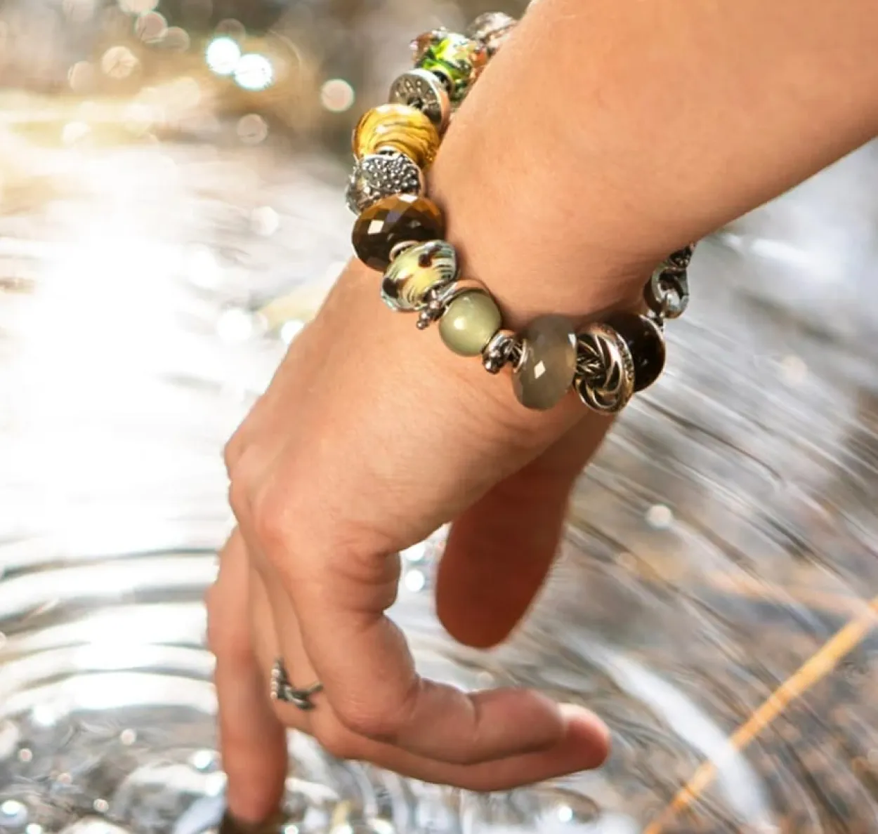 TROLLBEADS HALETUDSENS REJSE GLASKUGLE - TGLBE-20447